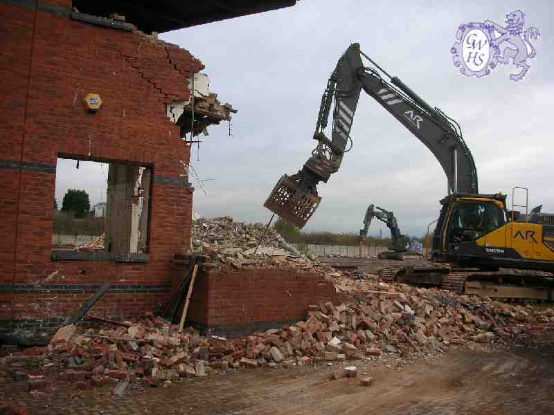 30-063 Demolition of Shoe Fayre corner where Kirkdale Road and Station Street 
