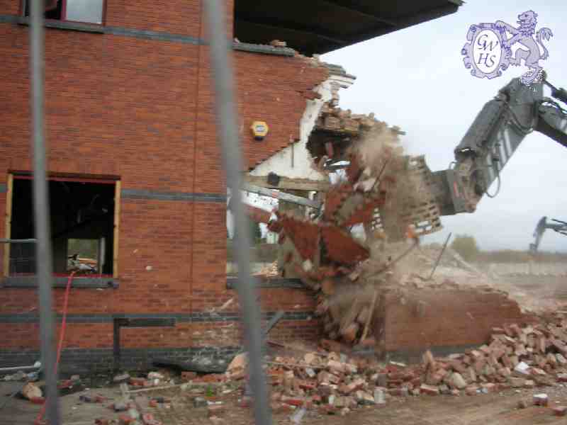 30-064 Demolition of Shoe Fayre corner where Kirkdale Road and Station Street 