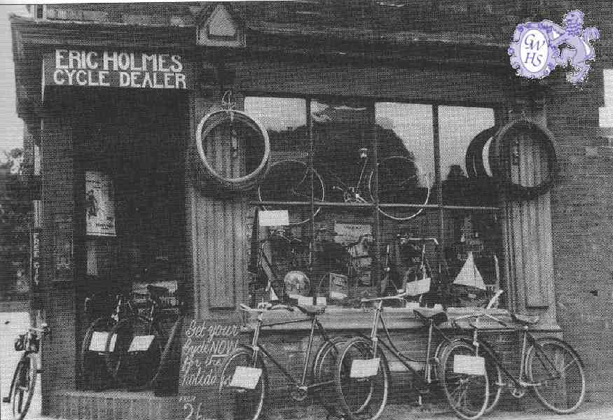 22-155 Eric Holmes first shop circa 1934 corner of Countesthorpe Road and Bassett Street