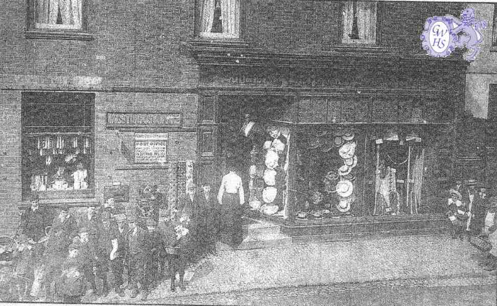 19-227 Samuel Shipp & Son Drapers & Post Office Bell Street Wigston Magna