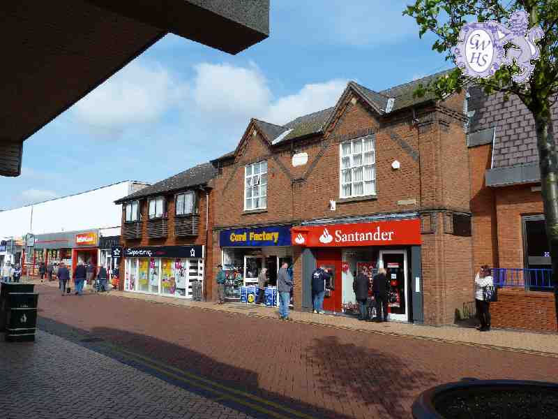 19-265 Santander - Card Factory and Superdrug Bell Street Wigston Magna April 2012