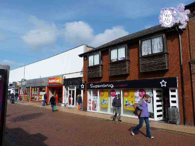 19-266 Superdrug - Diamond and Iceland Bell Street Wigston Magna April 2012