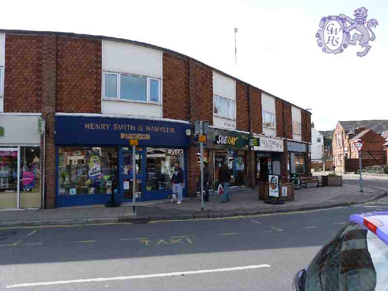 19-273 Henry Smith & Hamylton Bell Street  Wigston Magna April 2012