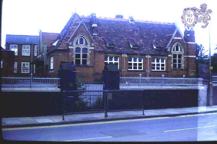 30-031 Bell Street Infants School Wigston Magna September 1978