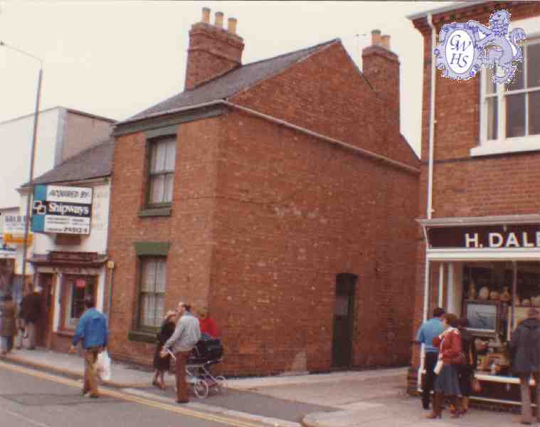 8-32 Holyoaks shop Bell Street Wigston Magna