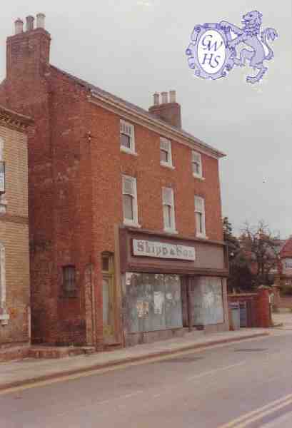 8-43 Bell Street Wigston Magna - Shipps' Shop formerly The Blue Bell Inn