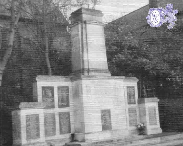 23-826 War memorial South Wigston
