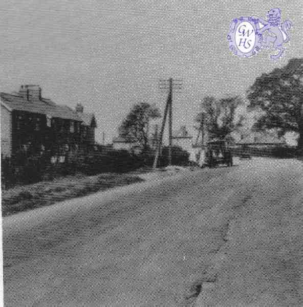 24-010 Blaby Lane South Wigston near the canal bridge c 1932