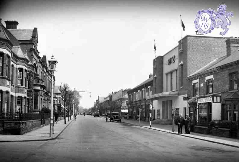 32-001 Blaby Road, South Wigston ~ Postcard from 1939.