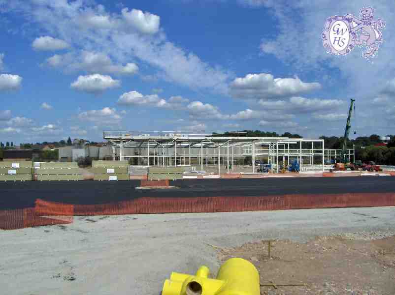 32-411 Construction of South Wigston's Tesco in July 2005