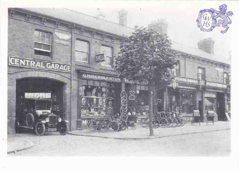 7-4 Huddlestone's Garage Blaby Road South Wigston 1920