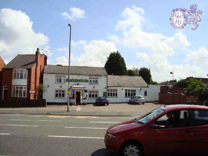 14-205 Horse & Trumpet Inn Bull Head Street Wigston Magna May 2009