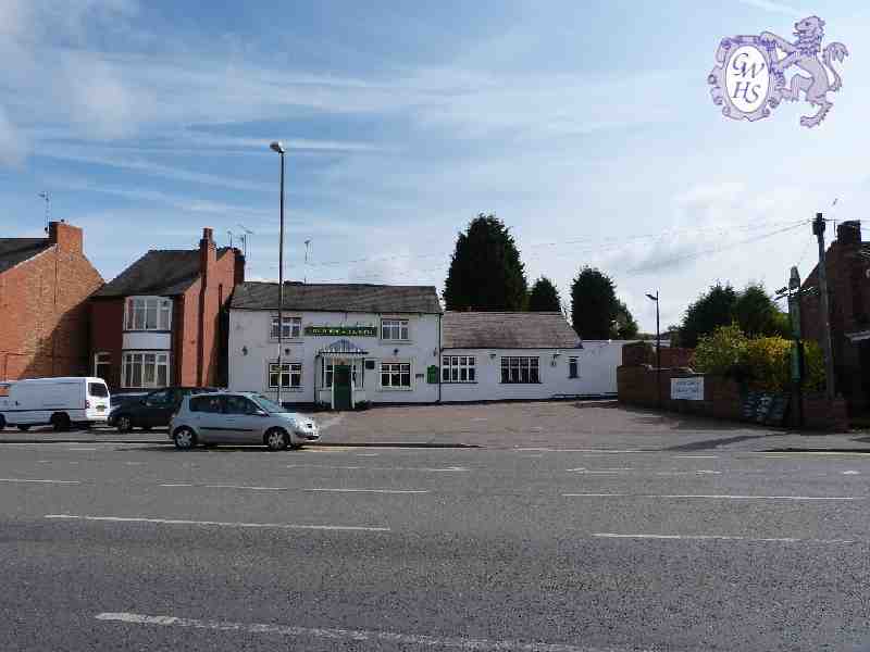 19-300 The Horse & Trumpet Bull Head Street Wigston Magna April 2012
