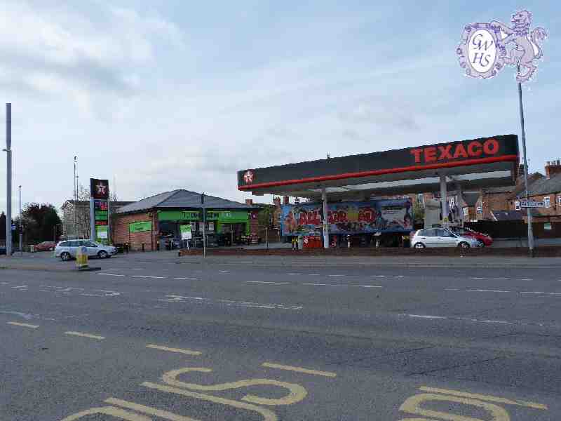 19-303 The Co-Op & Texaco Fuel Station Bull Head Street Wigston Magna April 2012