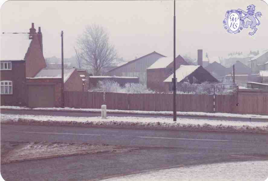 26-253 Looking across Bull Head Street at the land that Kwik-Fit was built on circa 1970