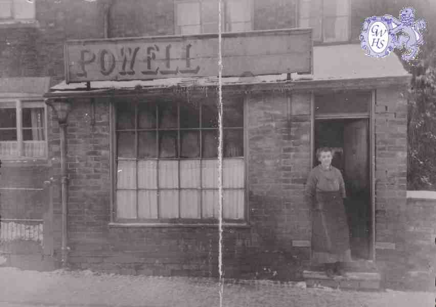 8-67 Powell's Shop Bull Head Street Wigston Magna 1910 Now Garage