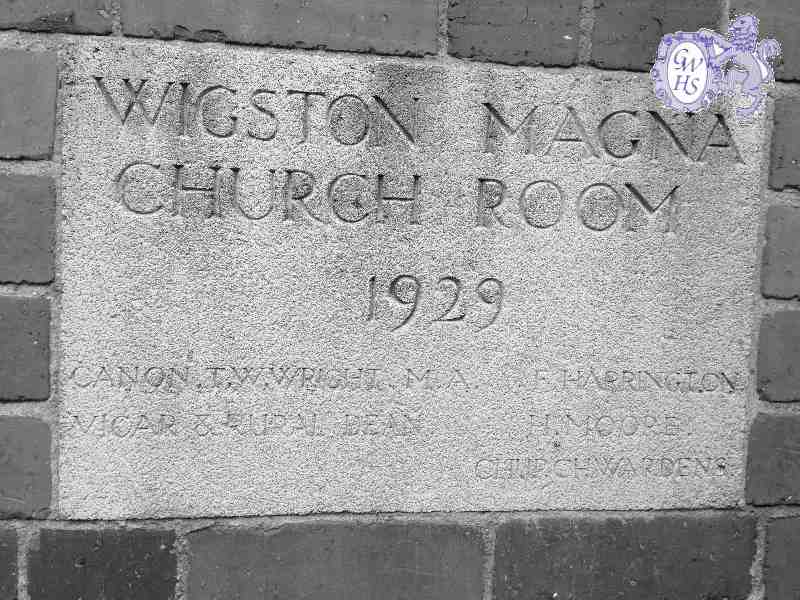 26-062a Wigston Magna Church Room plaque built in 1929 Bushloe End Wigston Magna2014