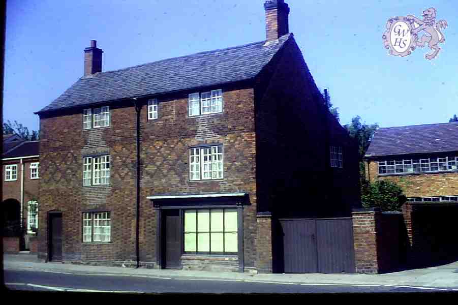 30-041 Frame Work Knitters Cottage Bushloe End Wigston Magna 1980