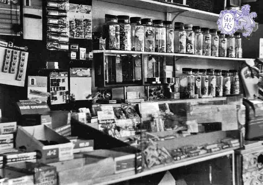 30-746 Toones Sweat Shop on Bushloe End Wigston Magna c 1960