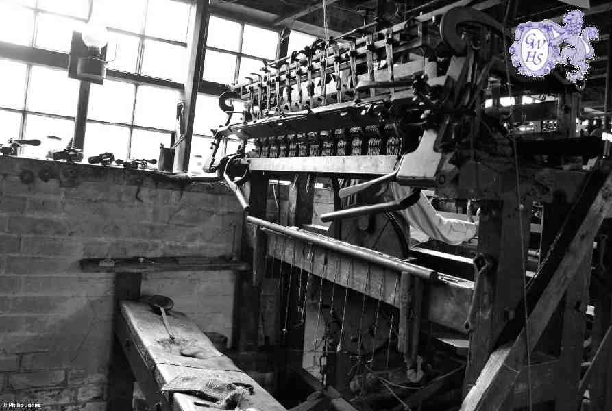 31-006 Frame for home working