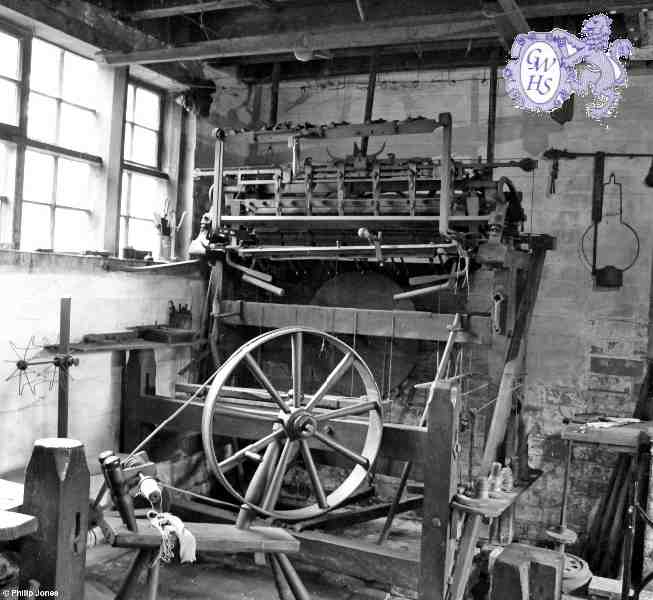 31-007 Frame for home working