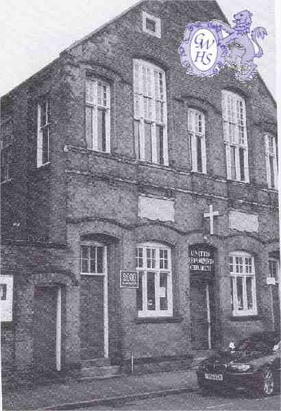 26-456 United Reformed Church Canal Street South Wigston c 2000