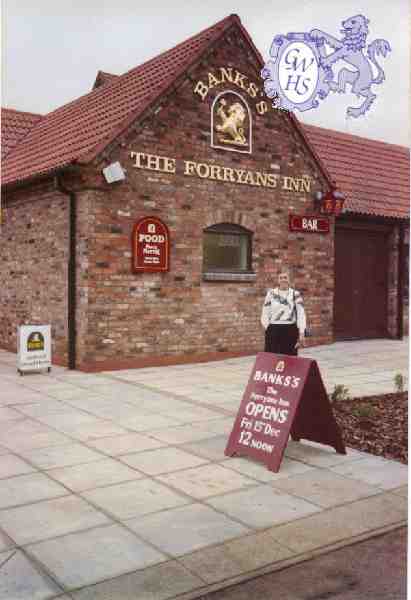 19-470 Forryans Inn Chartwell Drive Wigston Magna Dec 1989