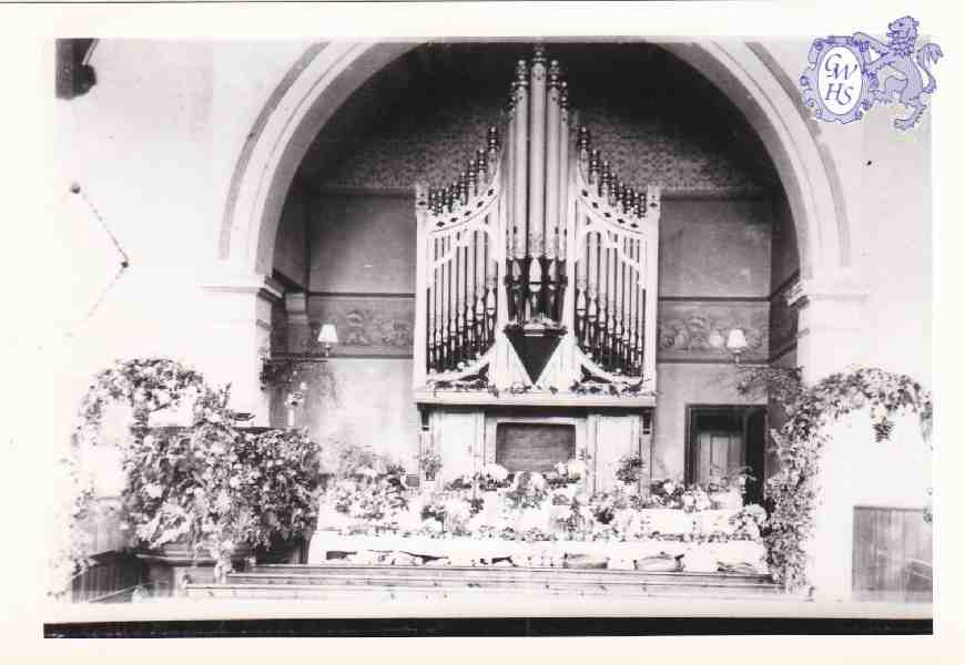 8-237 Prims Chapel Moat Street Wigston Magna at Harvest Festival