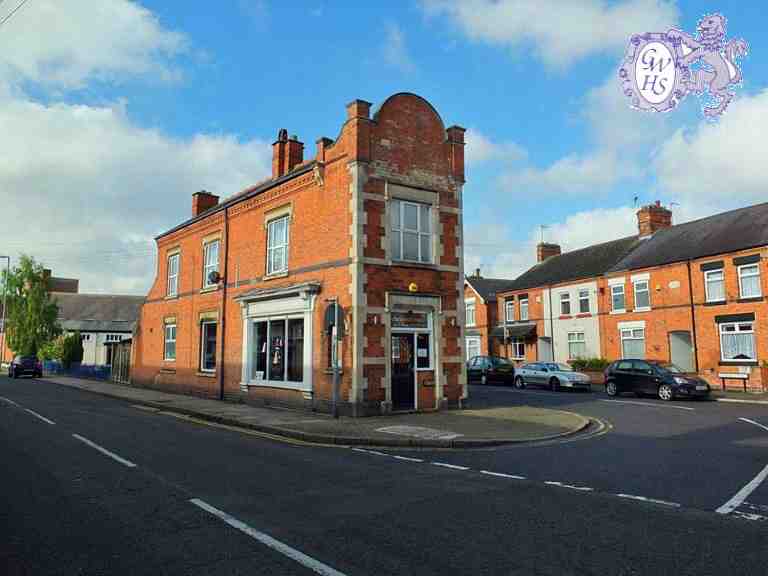 31-078 Countesthorpe Road and Orange Street being a Off Licence in the late 50s and into the 60s