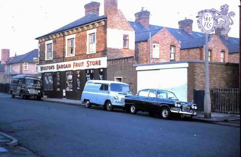 32-090 Jack Hill shop Coutesthorpe Road South Wigston