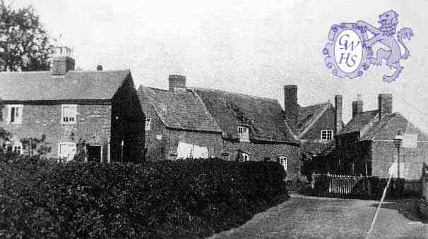 8-323a Little Hill circa 1910 now Cross Street Wigston Magna