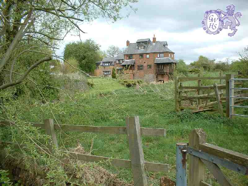 24-094 Crow Mill. Countesthorpe Road. South Wigston 2013