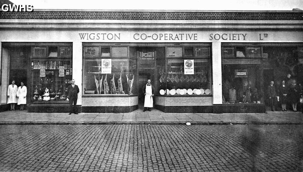 31-077 Co-Operative Society shop Dunton Street South Wigston