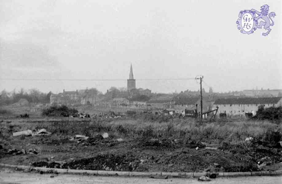 30-578 clearing the land for building the Little Hill Est. Davenport Rd to the right.