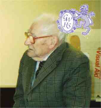 15-107 William Horlock aged 96 at the Historical Society in 2001