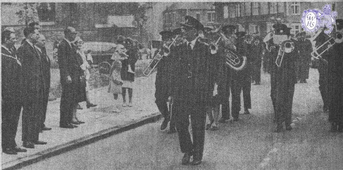 21-027 Harvest Parage With Temperance Band lead by Ted Moore Wigston Magna 1966