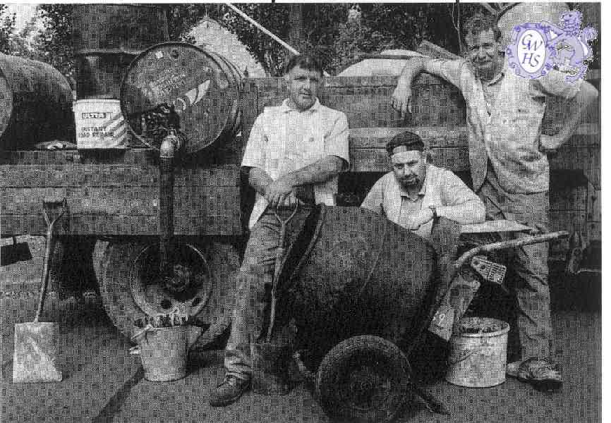 22-249 l - r Ron Burnham, Chris Stewart and Des Kaley taken in Penney Close Wigston Magna