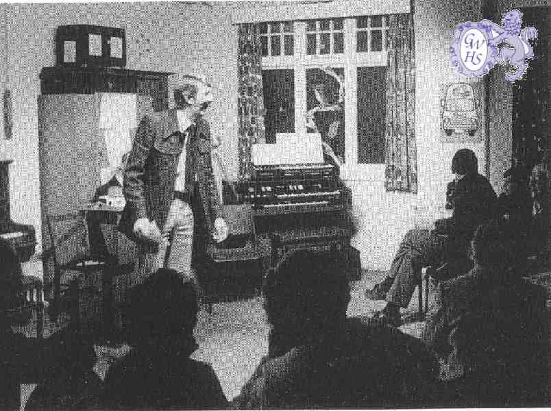 22-254 Bob Hemmings at Church Hall Concert Wigston Magna