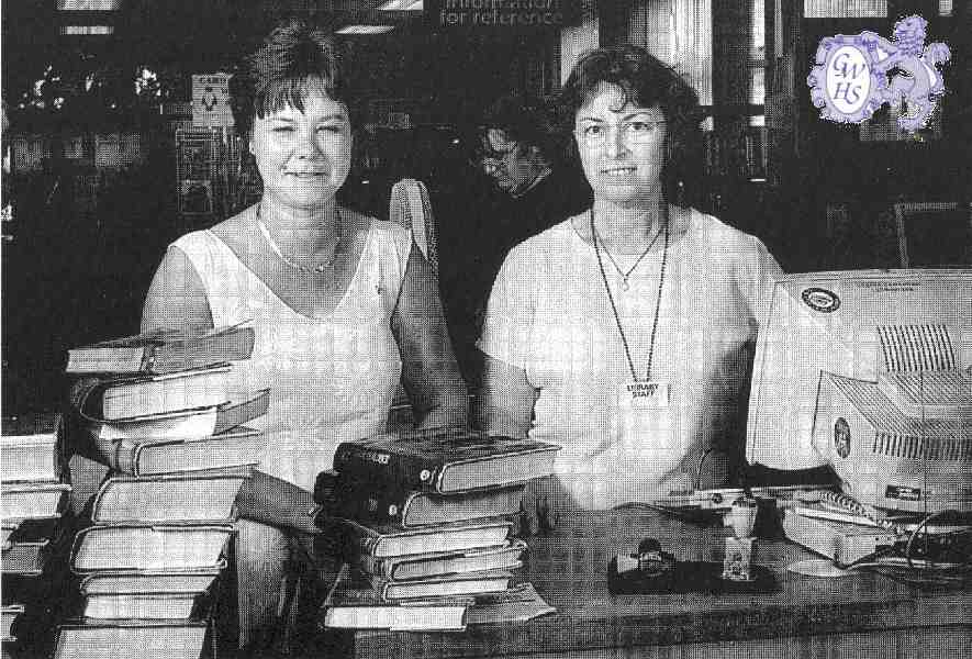 22-256 Wigston Library left Tracey Inchley and Pamela Crane Wigston Magna