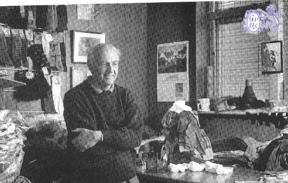 22-277 Bill Boulter Woodpecker Textiles Wigston Magna