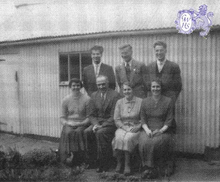 22-339 Lucas family at 78 Bull Head Street Wigston Magna 1956 