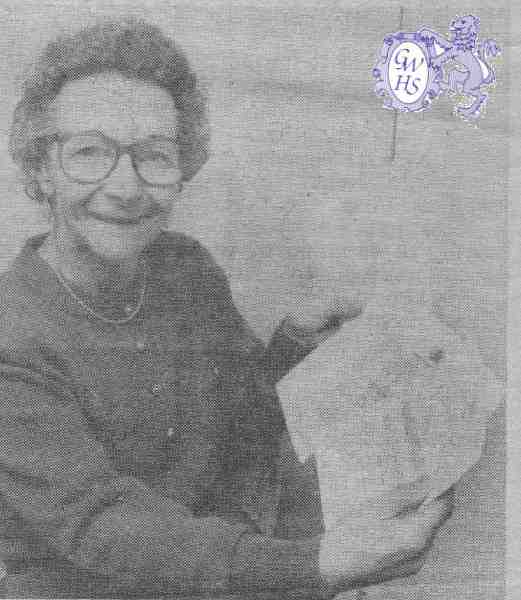 22-577 Doris Tokely of South Wigston 1990