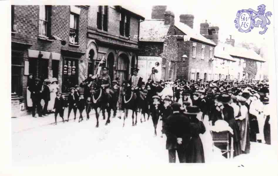 3-12 left lead horse Eustace Freckingham Long Street Wigston Magna Victory Parade 1918