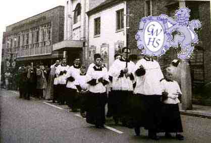 5-24 C of E church parade in Long Street Wigston Magna lead by Don Mobbs