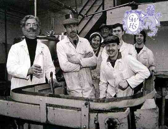 6-44 Last Day of Wigston Dairy bottling plant - South Leics Co-op 26 Feb 1983