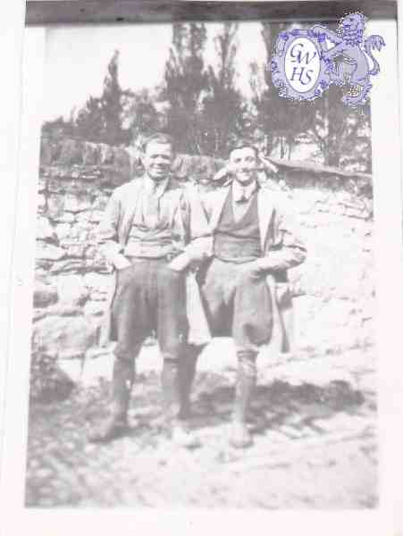 6-64 Mason on right at Abington Farm Wigston Magna