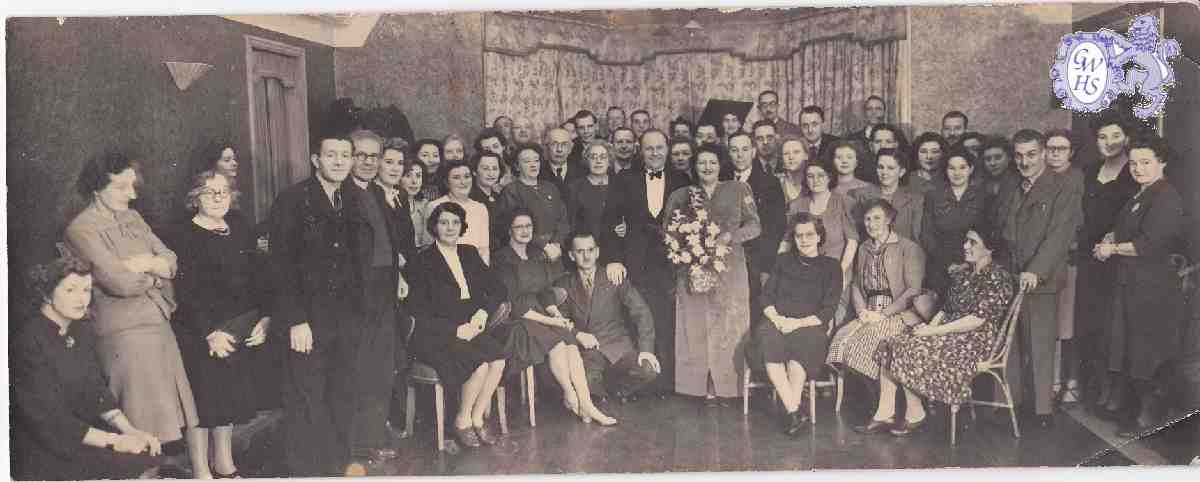 9-103 Wigston Magna Conservative Club Party 1937