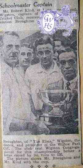 9-124 Mr Robert Kind Long Street School Captain Wigston Magna