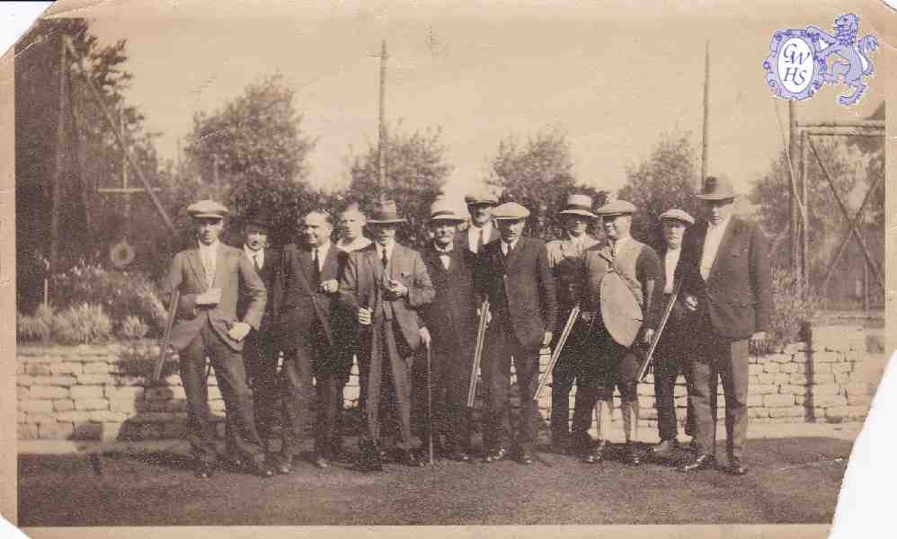 9-170 Broughts shooting party in Wigston Magna
