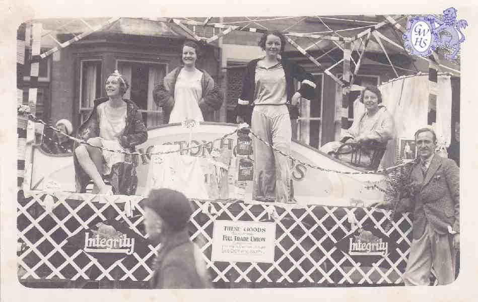 9-173 Parade with 'Integrity' Hosiery & Underware Float